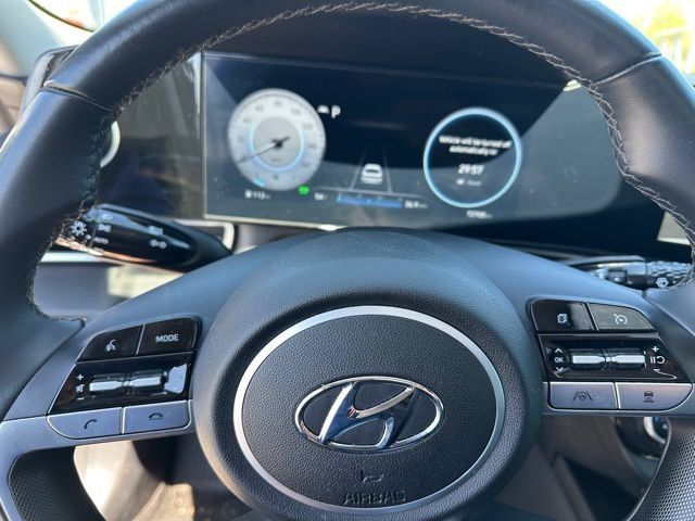 Used 2023 Hyundai Elantra Limited w/ Cargo Package FWD image 24