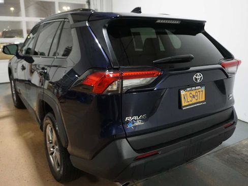 Used 2024 Toyota RAV4 XLE image 3