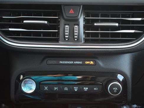 Used 2023 Ford Escape Platinum AWD/4WD image 30
