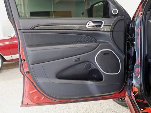 Used 2021 Jeep Grand Cherokee Trackhawk image 31