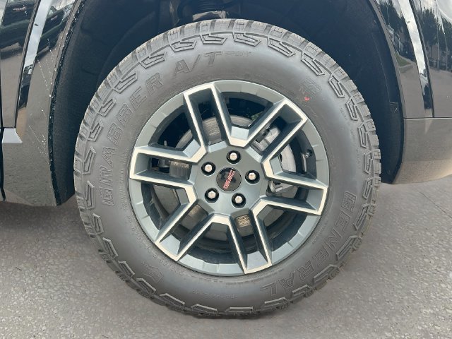 New 2027 GMC Terrain AT4 w/ Convenience Package III AWD/4WD image 19