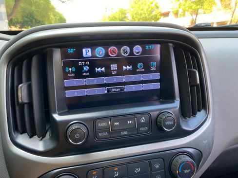 Used 2016 Chevrolet Colorado LT w/ LT Convenience Package RWD image 55