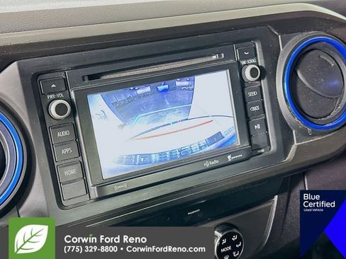 Used 2017 Toyota Tacoma SR5 AWD/4WD image 16