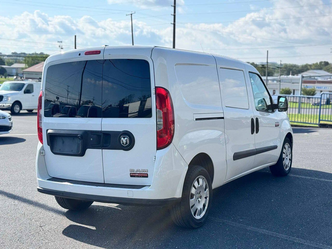 Used 2015 RAM ProMaster City Tradesman SLT w/ Rear Back-up Camera Group FWD image 3