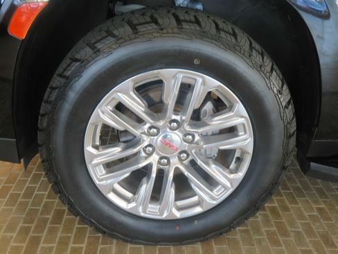 Used 2021 GMC Yukon XL SLT RWD image 8