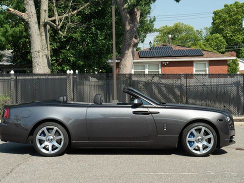 Used 2017 Rolls-Royce Dawn RWD image 10
