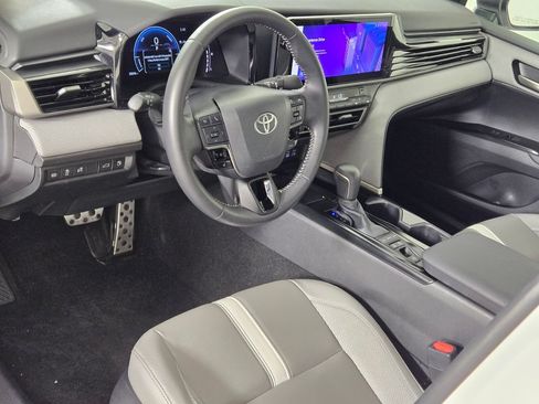 Used 2025 Toyota Camry SE w/ Multimedia Upgrade Package FWD image 19