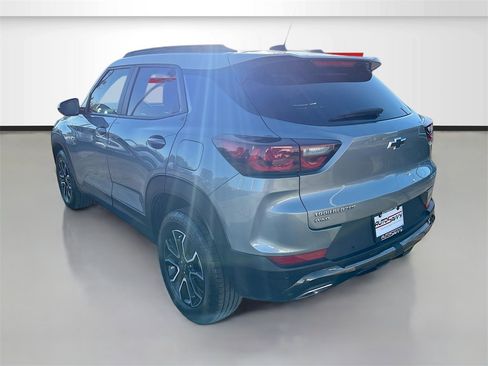 Used 2024 Chevrolet TrailBlazer ACTIV w/ Driver Confidence Package image 5