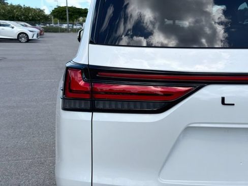 New 2026 Lexus LX 700h Luxury AWD/4WD image 10