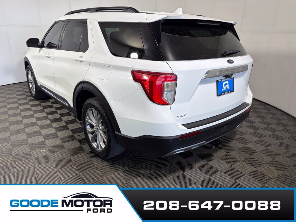 Used 2020 Ford Explorer XLT w/ Equipment Group 202A AWD/4WD image 5