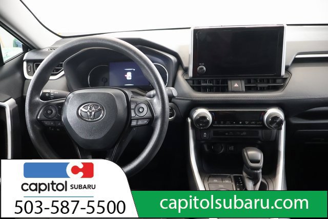Used 2025 Toyota RAV4 XLE AWD/4WD image 27