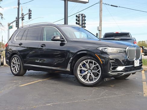 Used 2019 BMW X7 xDrive50i w/ Dynamic Handling Package image 2