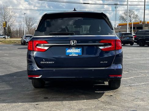 Used 2023 Honda Odyssey Elite image 7