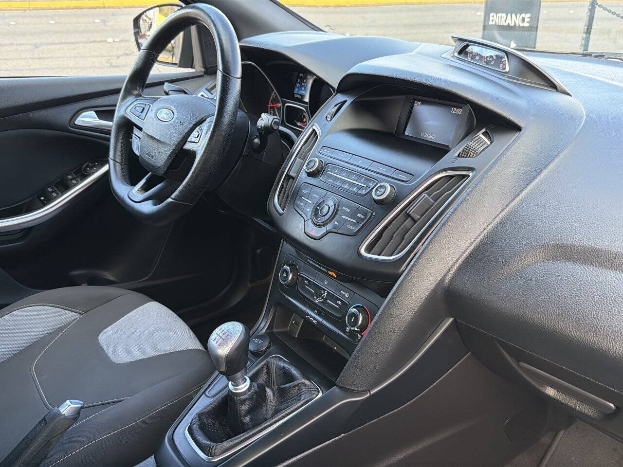Used 2018 Ford Focus ST FWD image 19