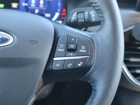 Used 2020 Ford Escape Titanium image 12