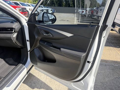 Used 2024 Buick Envista Avenir FWD image 11