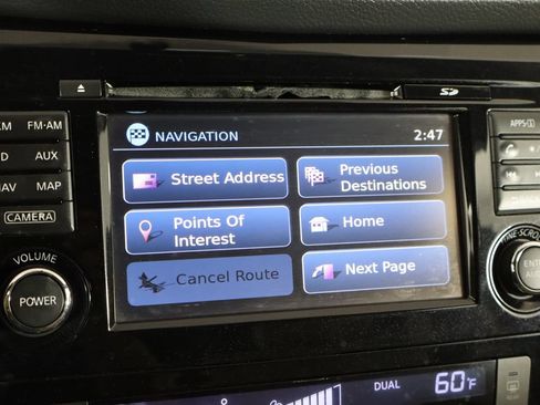 Used 2015 Nissan Rogue SV w/ SV Premium Package FWD image 29