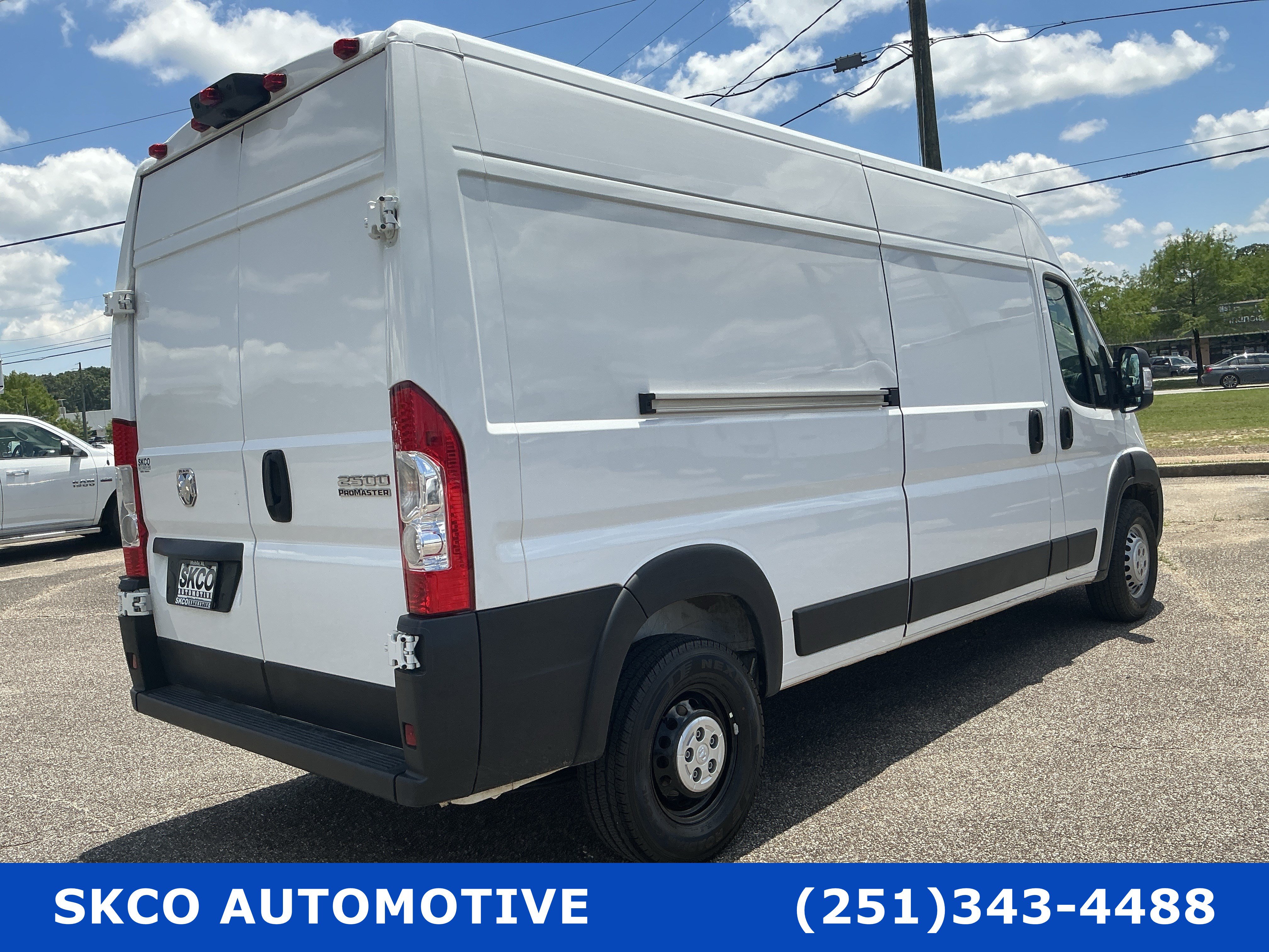 Used 2024 RAM ProMaster 2500 w/ Convenience Group FWD image 5