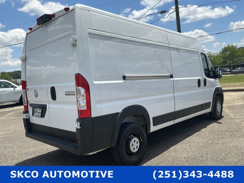 Used 2024 RAM ProMaster 2500 w/ Convenience Group FWD image 5