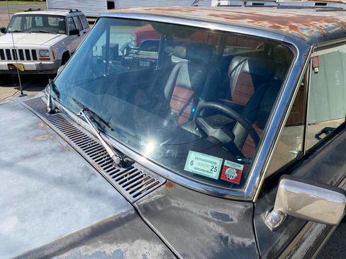 Used 1989 Jeep Grand Wagoneer AWD/4WD image 43