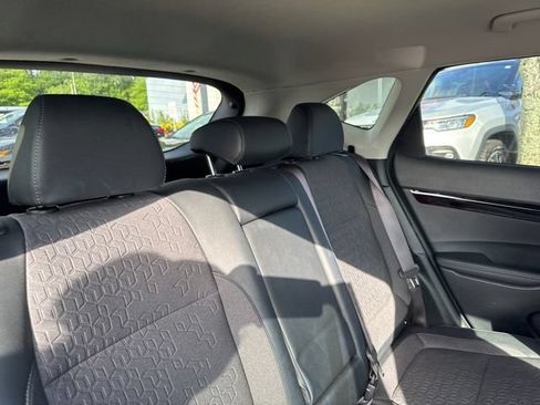 Used 2025 Kia Seltos S FWD image 14