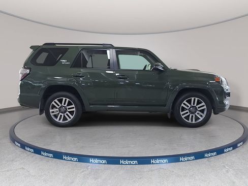 Used 2022 Toyota 4Runner TRD Sport w/ Technology Package RWD image 6