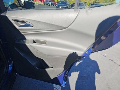 Used 2022 Chevrolet Equinox LT image 12