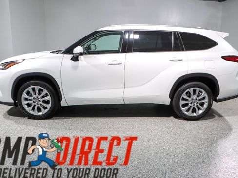 Used 2023 Toyota Highlander Limited image 10
