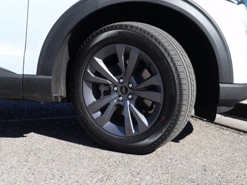 New 2026 Ford Explorer Active w/ Active Comfort Package image 13