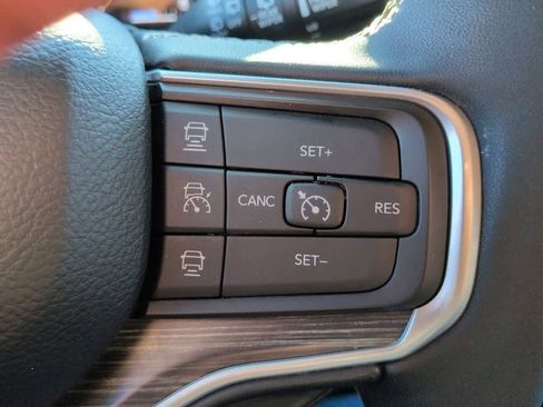 Used 2024 Jeep Wagoneer Series II w/ Flexible Seating Group image 24