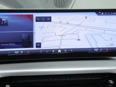 Used 2025 BMW M340i xDrive image 17