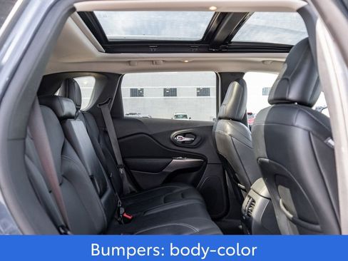 Used 2021 Jeep Cherokee Limited image 14