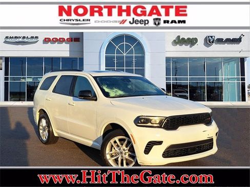 Used 2024 Dodge Durango GT image 1