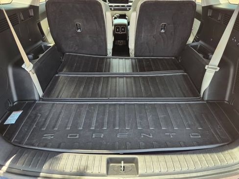 Used 2024 Kia Sorento SX FWD image 32