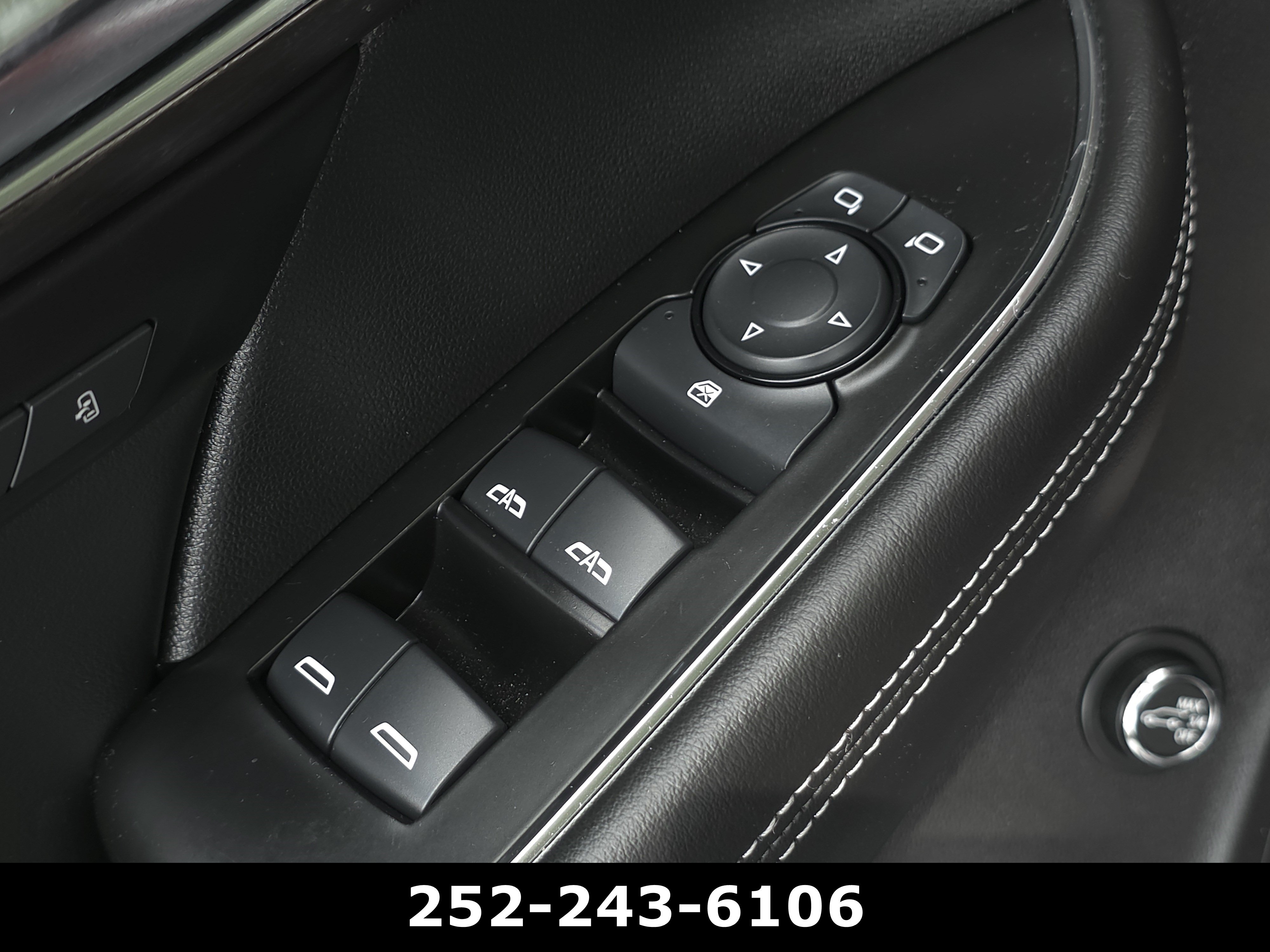 Used 2023 Buick Envision Avenir FWD image 27