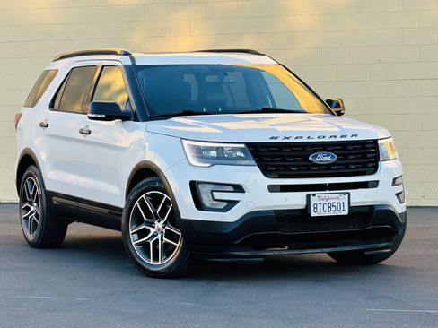 Used 2017 Ford Explorer Sport w/ Equipment Group 401A AWD/4WD image 1