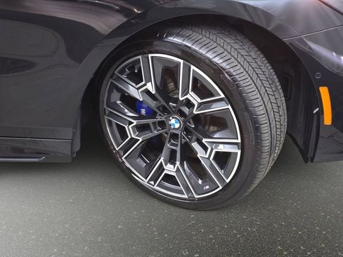 Used 2026 BMW 530i xDrive w/ M Sport Package AWD/4WD image 35