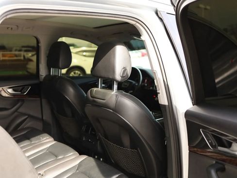 Used 2018 Audi Q7 3.0T Premium Plus w/ Premium Plus Package AWD/4WD image 48
