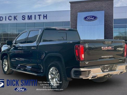 Used 2022 GMC Sierra 1500 SLT w/ SLT Premium Plus Package AWD/4WD image 4