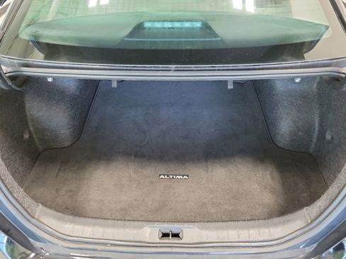 Used 2024 Nissan Altima 2.5 SV image 19