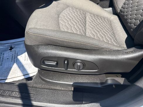 Used 2019 Chevrolet Equinox LT FWD image 31
