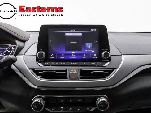 Used 2023 Nissan Altima 2.5 SR FWD image 12