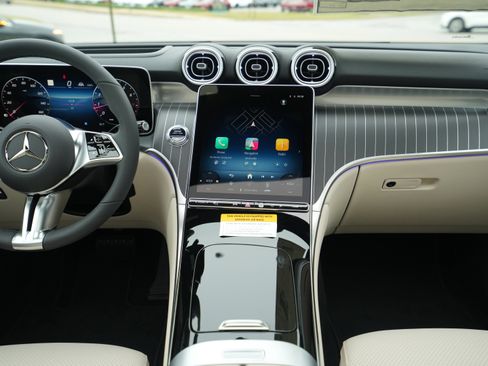 New 2026 Mercedes-Benz GLC 300 4MATIC image 25