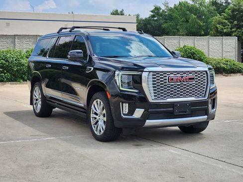Used 2024 GMC Yukon XL Denali AWD/4WD image 3