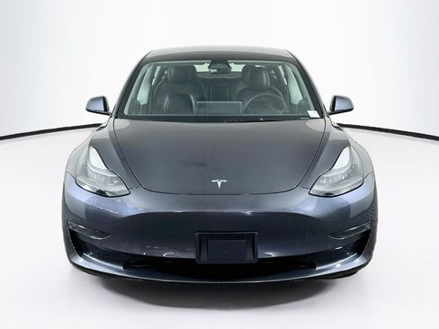 Used 2023 Tesla Model 3 Standard Range RWD image 2