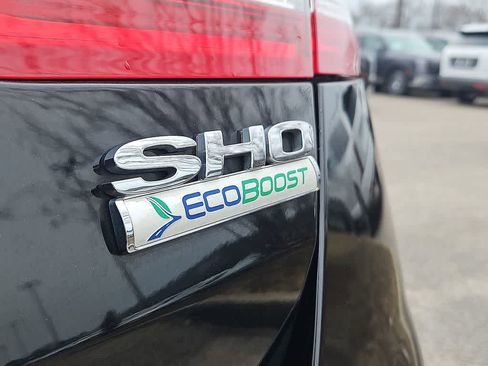 Used 2018 Ford Taurus SHO w/ Driver Assist Package image 28