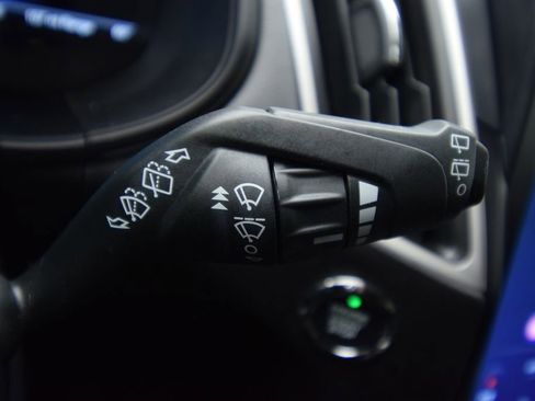 Used 2022 Ford Edge SE image 32