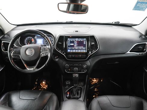 Used 2019 Jeep Cherokee Limited w/ Technology Group AWD/4WD image 13