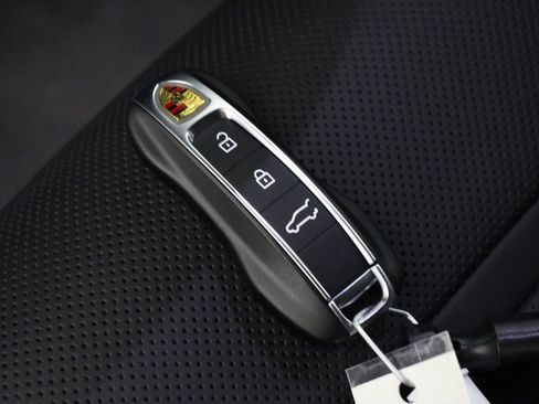 New 2026 Porsche Cayenne S image 23