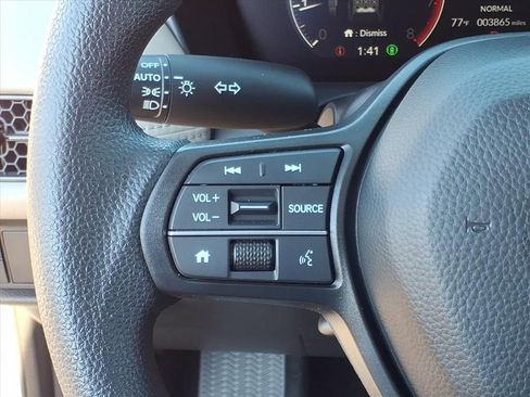 Used 2025 Honda HR-V LX image 16